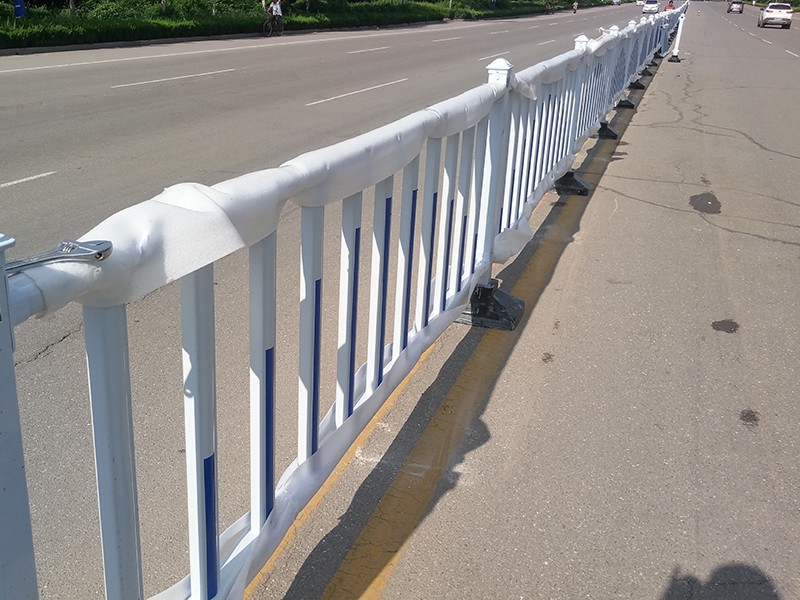 道路护栏