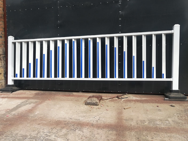 道路护栏