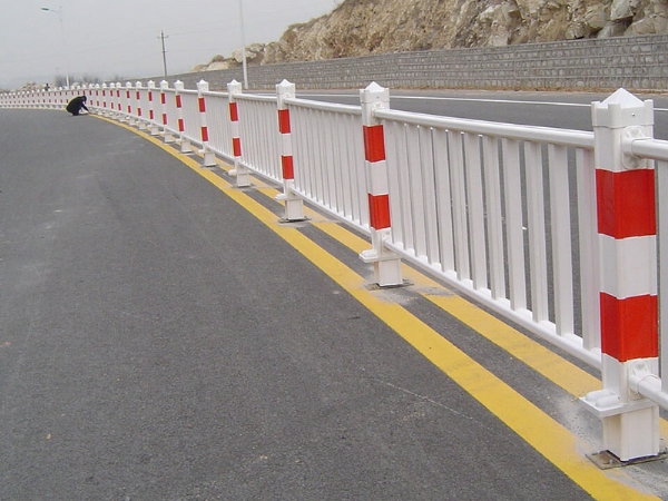 道路护栏