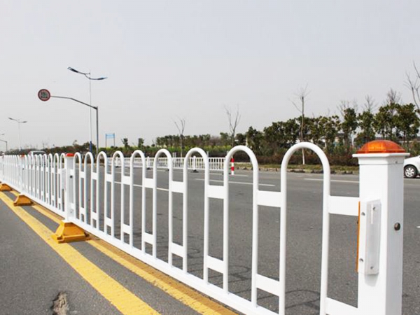道路护栏